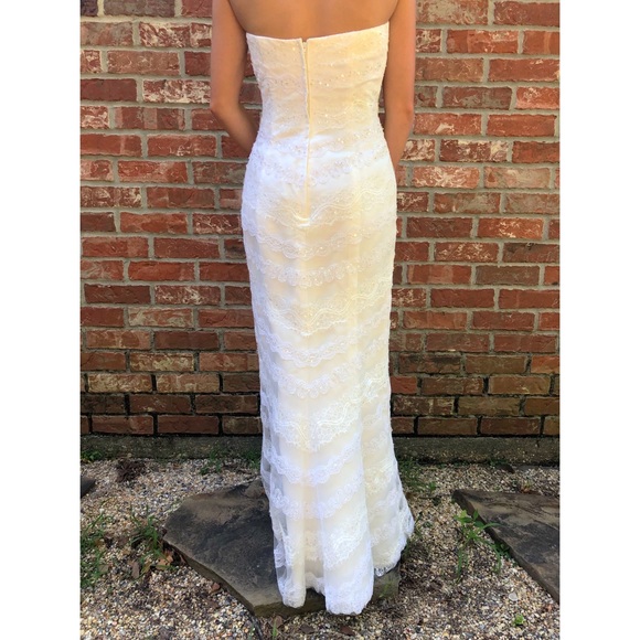 David’s Bridal White Gown - Picture 3 of 5